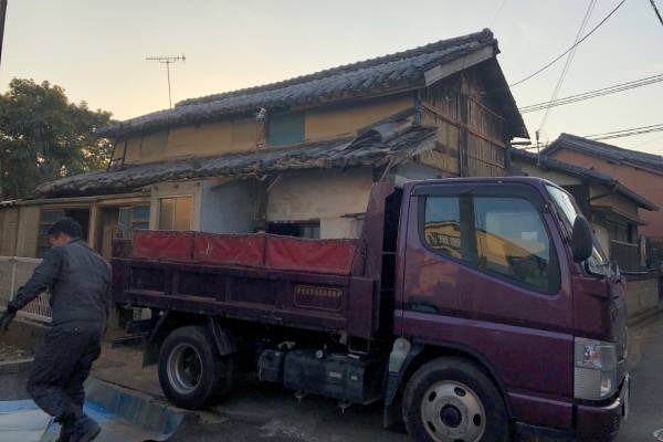 解体工事開始しました！（二見町地蔵町にて）