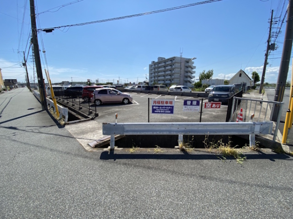 シオザワパーキング